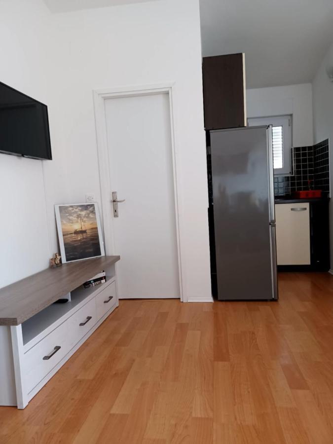 Doana Apartments Vir Buitenkant foto