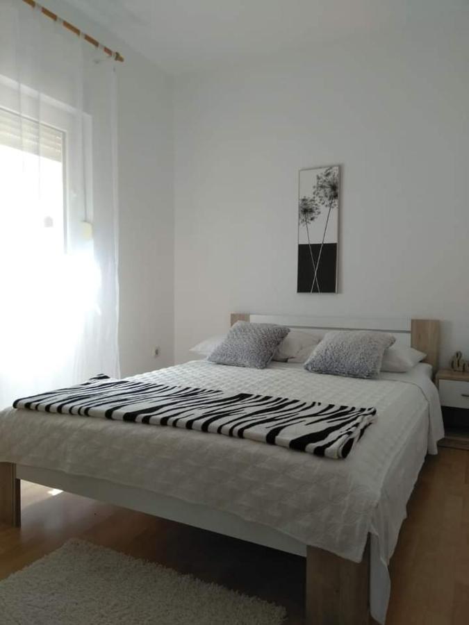 Doana Apartments Vir Buitenkant foto